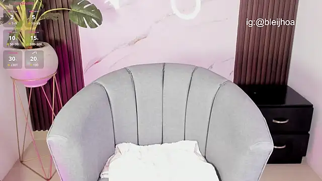 Snapshot of kenayfox chatting on July 21, 2026, 2:29 pm kenayfox online show from July 21, 2026, 2:29 pm