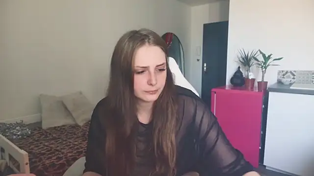 Snapshot of ce_leste__ chatting on April 15, 2026, 10:54 am ce leste online show from April 15, 2026, 10:54 am