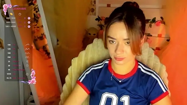 Snapshot of Bella_XO chatting on July 13, 2026, 6:24 am Bella XO online show from July 13, 2026, 6:24 am