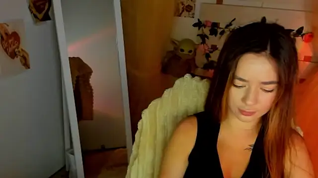 Snapshot of Bella_XO chatting on July 2, 2026, 6:30 am Bella XO online show from July 2, 2026, 6:30 am