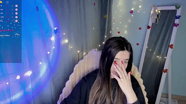 Bella XO online show from March 4, 2025, 10:24 am