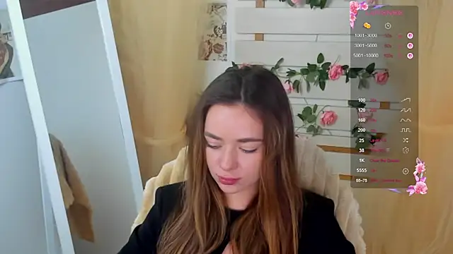Snapshot of Bella_XO chatting on June 18, 2026, 6:56 am Bella XO online show from June 18, 2026, 6:56 am