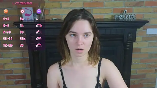 Snapshot of Ellie_Sunset chatting on June 16, 2026, 7:41 am Ellie Sunset online show from June 16, 2026, 7:41 am