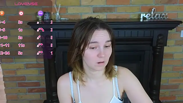 Snapshot of Ellie_Sunset chatting on May 7, 2026, 8:07 am Ellie Sunset online show from May 7, 2026, 8:07 am