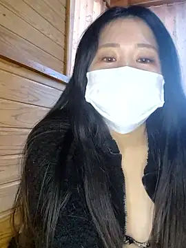 Snapshot of Kurage_chan chatting on January 13, 2026, 4:16 am Kurage chan online show from January 13, 2026, 4:16 am