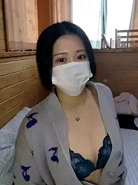 Snapshot of Kurage_chan chatting on January 27, 2025, 3:15 am Kurage chan online show from January 27, 2025, 3:15 am