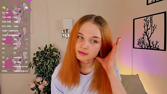 Snapshot of OdetteHarwick chatting on March 23, 2025, 7:09 am OdetteHarwick online show from March 23, 2025, 7:09 am