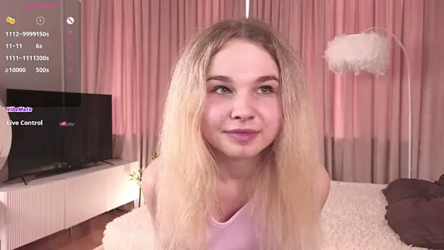 Snapshot of OdetteHarwick chatting on September 19, 2025, 10:08 am OdetteHarwick online show from September 19, 2025, 10:08 am