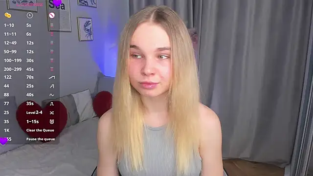 Snapshot of OdetteHarwick chatting on November 4, 2025, 8:07 am OdetteHarwick online show from November 4, 2025, 8:07 am