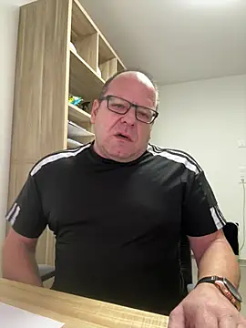 coupleLatinaLovers online show from January 15, 2026, 7:12 am