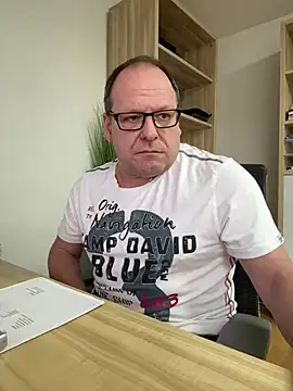 coupleLatinaLovers online show from February 6, 2025, 11:53 am