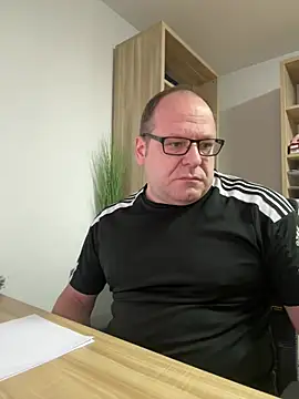 coupleLatinaLovers online show from January 23, 2025, 6:28 am