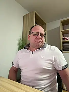 coupleLatinaLovers online show from February 3, 2025, 5:18 am