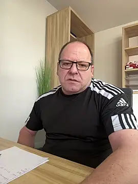 coupleLatinaLovers online show from January 23, 2025, 9:29 am