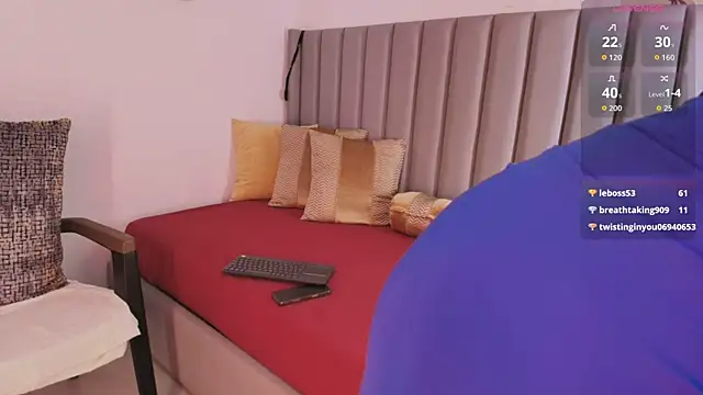 Snapshot of Saray_M_ chatting on November 5, 2025, 5:27 pm Saray M online show from November 5, 2025, 5:27 pm