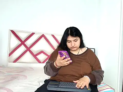 Snapshot of _69HONRY chatting on September 18, 2025, 1:47 pm 69HONRY online show from September 18, 2025, 1:47 pm