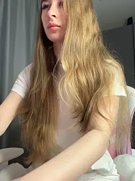 Snapshot of your_girl_next_door chatting on February 4, 2025, 1:48 pm your girl next door online show from February 4, 2025, 1:48 pm