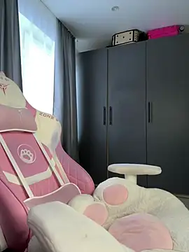 Snapshot of your_girl_next_door chatting on January 7, 2025, 11:37 am your girl next door online show from January 7, 2025, 11:37 am