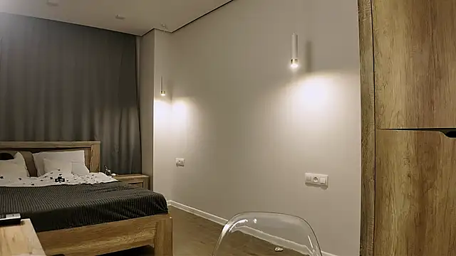 vinylstore online show from March 14, 2026, 3:07 pm