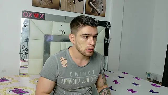 Snapshot of Sexy_Alejandro_ chatting on March 18, 2025, 11:00 am Sexy Alejandro online show from March 18, 2025, 11:00 am