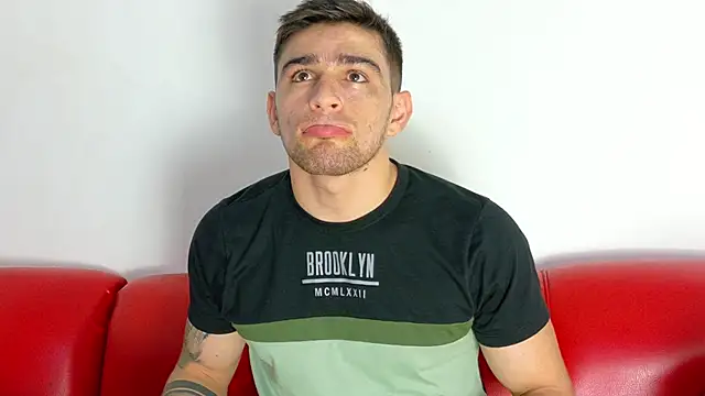 Snapshot of Sexy_Alejandro_ chatting on September 9, 2025, 11:19 am Sexy Alejandro online show from September 9, 2025, 11:19 am