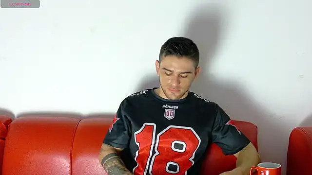 Sexy Alejandro  online show from February 7, 2026, 12:13 pm