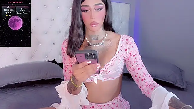 Shiirleysweet online show from July 17, 2026, 10:40 pm