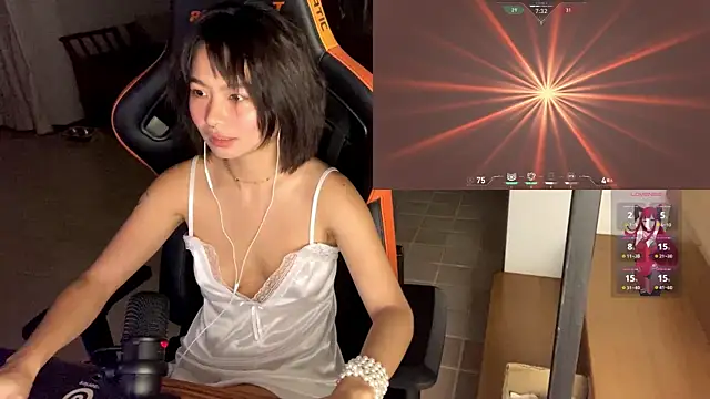 Snapshot of JayJaylov chatting on February 3, 2025, 2:55 pm JayJaylov online show from February 3, 2025, 2:55 pm