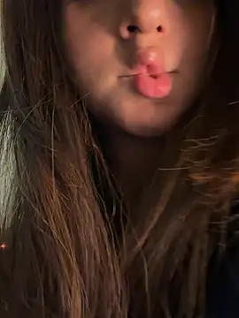 aly golden  online show from March 22, 2026, 11:28 pm