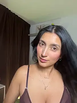 Snapshot of Valentina_cartier chatting on February 2, 2026, 12:42 am Valentina cartier online show from February 2, 2026, 12:42 am