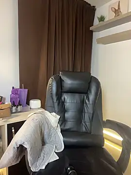 Valentina cartier online show from April 9, 2026, 12:34 am