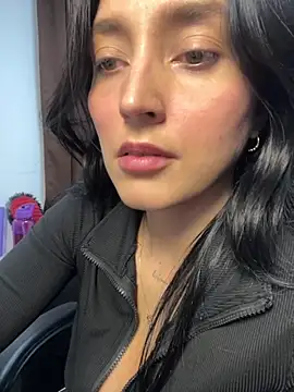 Snapshot of Valentina_cartier chatting on October 27, 2025, 11:27 pm Valentina cartier online show from October 27, 2025, 11:27 pm