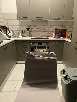 Porcella96 online show from January 18, 2025, 10:49 pm