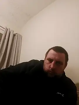 HE-M123 online show from February 22, 2025, 7:47 pm