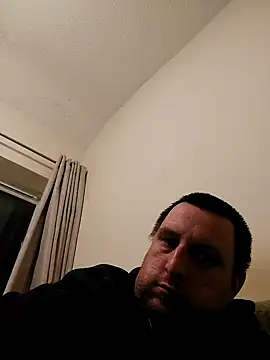 HE-M123 online show from December 18, 2024, 10:35 pm