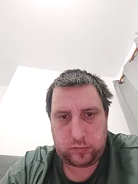 Snapshot of HE-M123 chatting on February 14, 2026, 10:21 pm HE-M123 online show from February 14, 2026, 10:21 pm