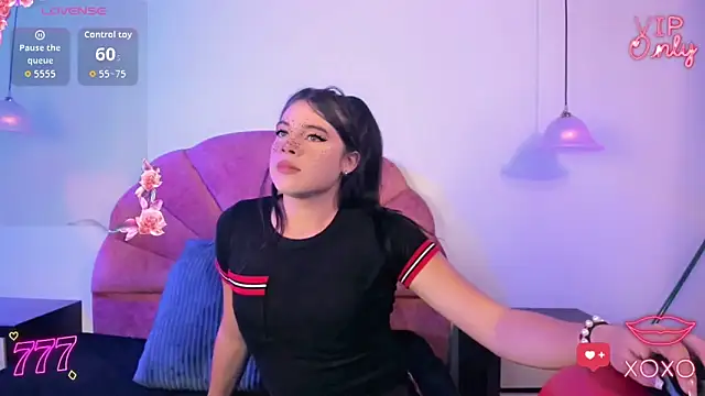 Snapshot of Alliemilky chatting on February 26, 2026, 7:36 pm Alliemilky online show from February 26, 2026, 7:36 pm