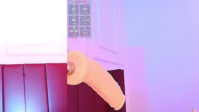 Luna monroe  online show from February 16, 2026, 4:38 pm