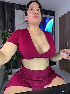 Abril10  online show from May 9, 2026, 3:59 pm