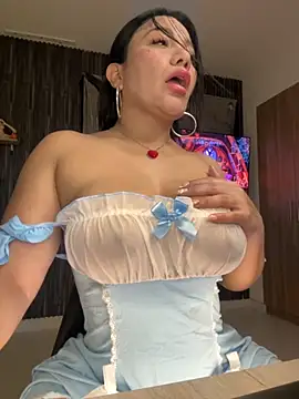 Abril10  online show from October 29, 2025, 11:31 am