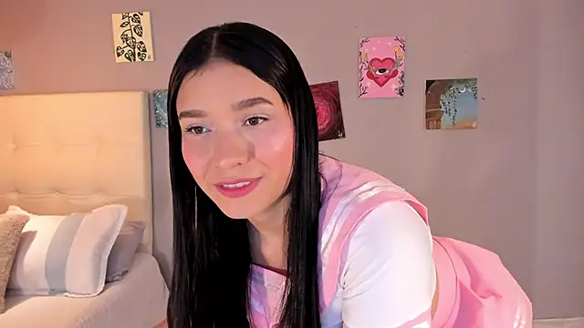 Snapshot of Maia_W10 chatting on May 1, 2026, 12:21 pm Maia W10 online show from May 1, 2026, 12:21 pm