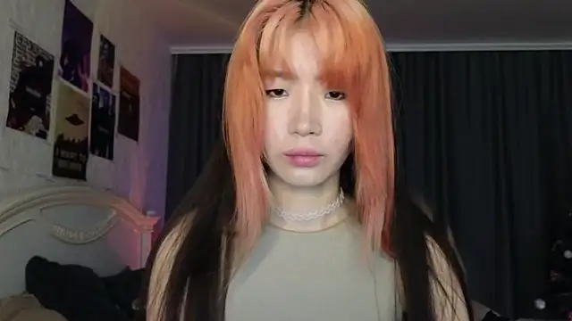 Snapshot of E_v_E_ chatting on March 14, 2025, 3:03 pm E v E online show from March 14, 2025, 3:03 pm