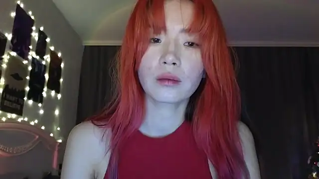 Snapshot of E_v_E_ chatting on December 28, 2024, 7:00 am E v E online show from December 28, 2024, 7:00 am