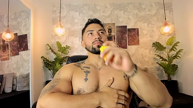 Regan   online show from September 30, 2025, 1:22 am