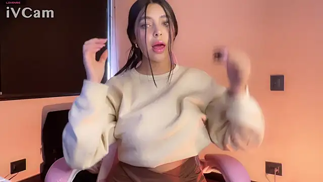 Snapshot of samara_lamm chatting on February 1, 2025, 7:02 pm samara lamm online show from February 1, 2025, 7:02 pm