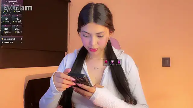 Snapshot of samara_lamm chatting on February 20, 2025, 5:01 am samara lamm online show from February 20, 2025, 5:01 am