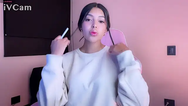 Snapshot of samara_lamm chatting on March 12, 2025, 5:02 am samara lamm online show from March 12, 2025, 5:02 am