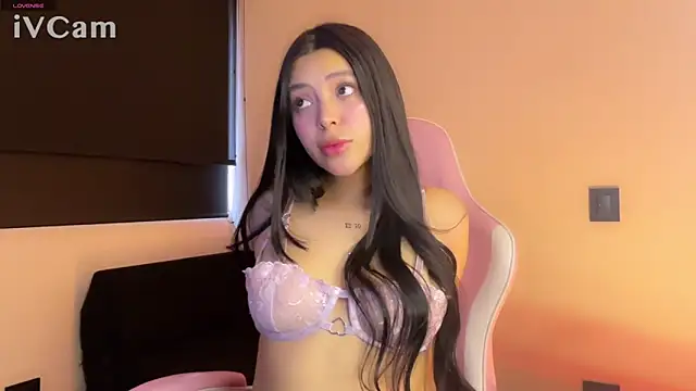 Snapshot of samara_lamm chatting on February 21, 2025, 12:17 pm samara lamm online show from February 21, 2025, 12:17 pm