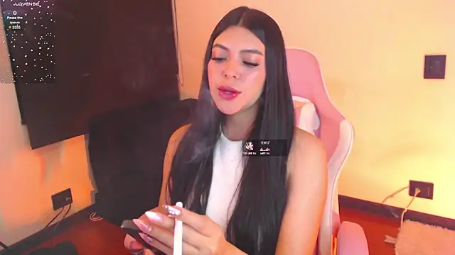 Snapshot of samara_lamm chatting on December 17, 2024, 4:12 am samara lamm online show from December 17, 2024, 4:12 am