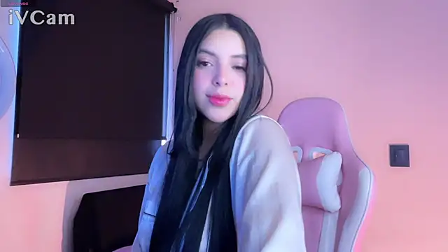 Snapshot of samara_lamm chatting on January 11, 2025, 1:43 pm samara lamm online show from January 11, 2025, 1:43 pm